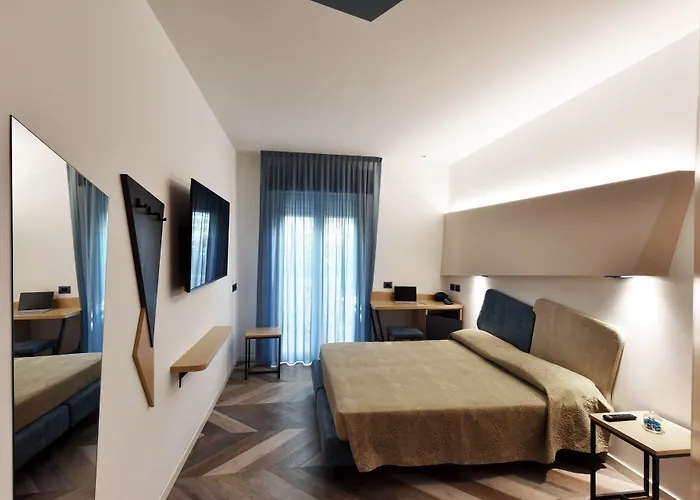 Hotel Color 3*