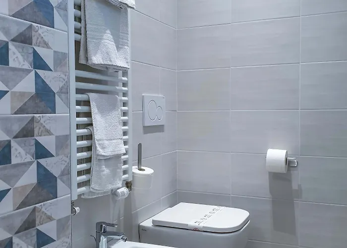 Color 3* ريميني